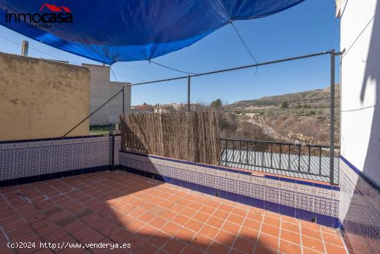  CASA PAREADA EN EL CENTRO DE LA MALAHA - GRANADA 