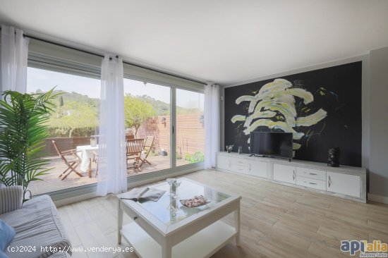 Unifamiliar adosada en venta  en Sant Cebrià de Vallalta - Barcelona