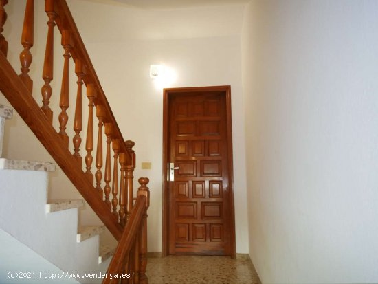 3 en uno! Casa elegante con estudio independiente y garajes. - Arrecife