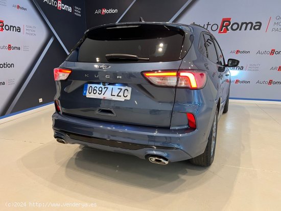 Ford Kuga STLine 1.5T 150cv Ecoboost, AÑO 2022 - Sant Cugat del Vallès