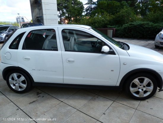 Opel Corsa Corsa Club 1.2 16v 5p. muy muy bien cuidado, kilómetros garantizados - Montcada i Reixac