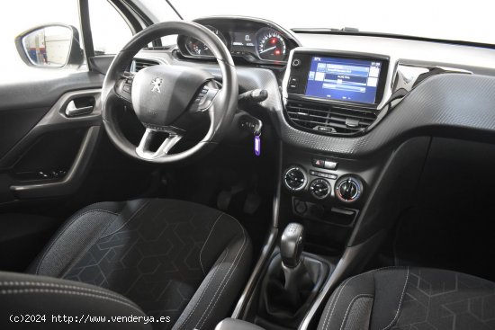 Peugeot 2008 ACTIVE 1.6 HDI 100CV - Molins de Rei