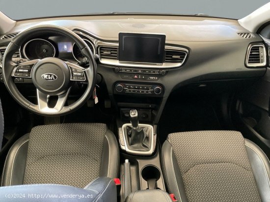 Kia Ceed 1.0 T-GDi 88kW (120CV) Drive - Sada