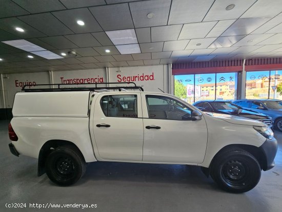 Toyota Hilux 2.4 D-4d Cabina Doble Gx - CUENCA