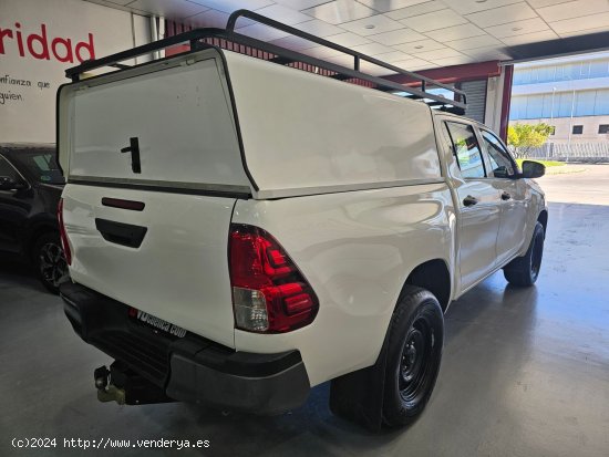 Toyota Hilux 2.4 D-4d Cabina Doble Gx - CUENCA