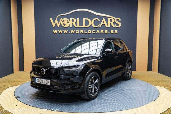 Volvo XC40 2.0 D4 AWD R-Design Auto - Granada