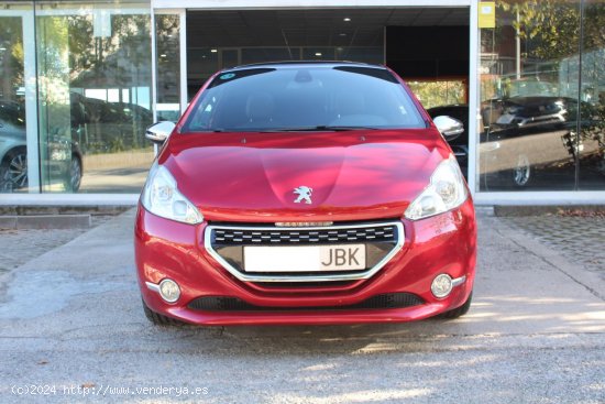 Peugeot 208 GTi 200cv - Madrid