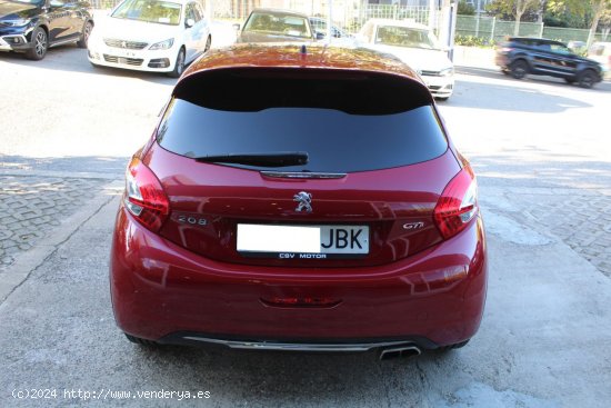 Peugeot 208 GTi 200cv - Madrid