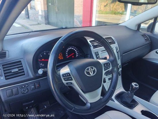 TOYOTA Avensis en venta en Badajoz (Badajoz) - Badajoz