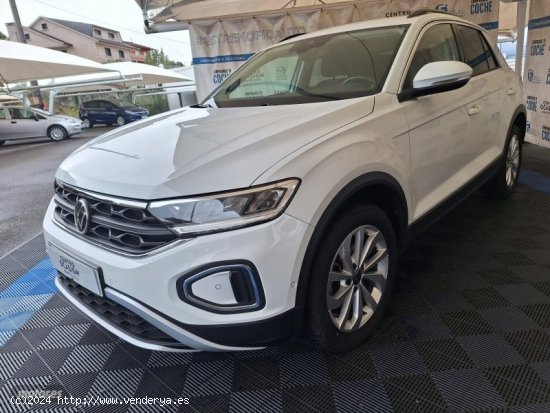 Volkswagen T-Roc T-ROC 1.5TSI DSG LIFE 5P de 2022 con 67.501 Km por 25.900 EUR. en Pontevedra