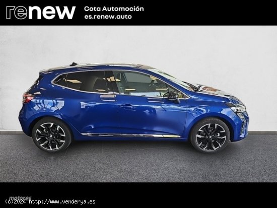 Renault Clio TECHNO E-TECH FULL HYBRID 145CV de 2024 con 5.000 Km por 23.500 EUR. en Madrid