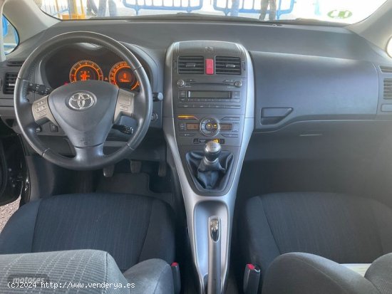 Toyota Auris 1.6 Luna de 2008 con 27.523 Km por 8.990 EUR. en Tarragona