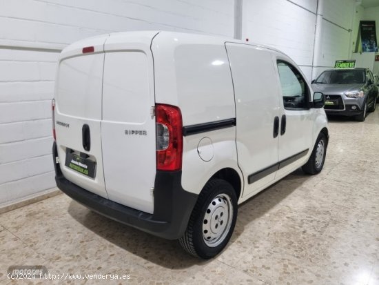 Peugeot Bipper 1.4 hdi de 2015 con 300.000 Km por 3.800 EUR. en Sevilla