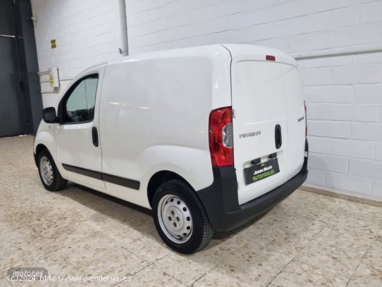 Peugeot Bipper 1.4 hdi de 2015 con 300.000 Km por 3.800 EUR. en Sevilla