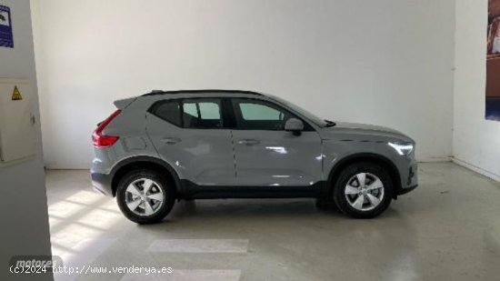 Volvo XC40 2.0 B3 ESSENTIAL AUTO 163 5P de 2024 con 10 Km por 35.000 EUR. en Cadiz