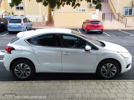 Citroen DS4  de 2014 con 222.500 Km por 7.900 EUR. en Alicante