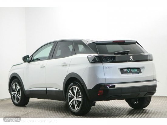 Peugeot 3008 PureTech 130 S&S Allure Pack EAT8 96 kW (130 CV) de 2022 con 34.478 Km por 26.990 EUR. 