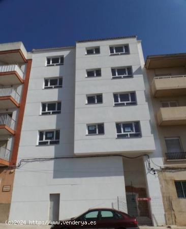 Edificio completo de 8 viviendas + Bajo comercial - ALICANTE