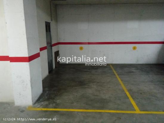 Plaza de parking con trastero a la venta en Xàtiva - VALENCIA