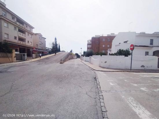  PARKING EN CUNIT MUY CERCA DE LA PLAYA - TARRAGONA 