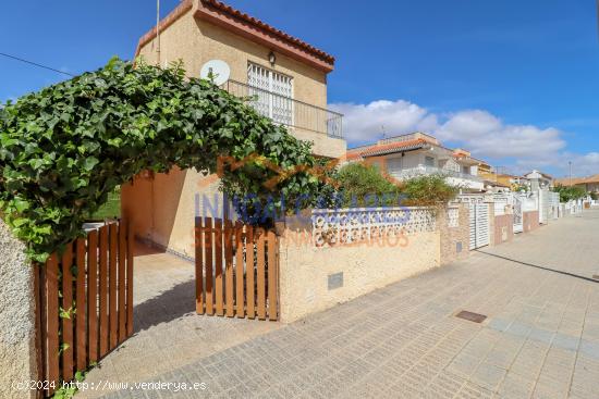 A 200m DE LA PLAYA. DÚPLEX DE 3 HABITACIONES, 2 BAÑOS. EN LOS NAREJOS, LOS ALCAZARES, MURCIA - MUR