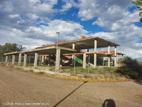 OBRA PARADA EN POBLADURA DEL BERNESGA - LEON