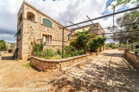  Finca rústica con piscina y garaje en Portol - BALEARES 