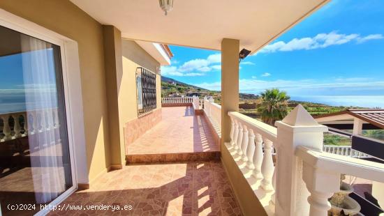 ¡OPORTUNIDAD! VILLA DE LUJO EN CANDELARIA - SANTA CRUZ DE TENERIFE