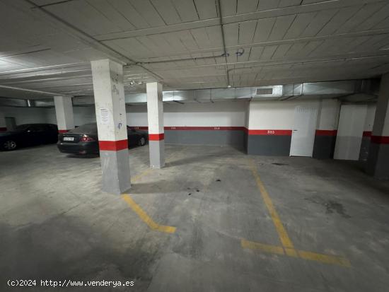 GRAN PLAZA DE GARAJE EN LA ZONA DE ESTACION DE AUTOBUSES - ALICANTE