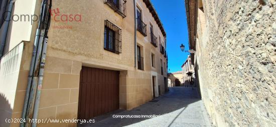 ALQUILER CON 2 GARAJES.-.CASCO HISTORICO.-.JARDIN DE FROMKES - SEGOVIA