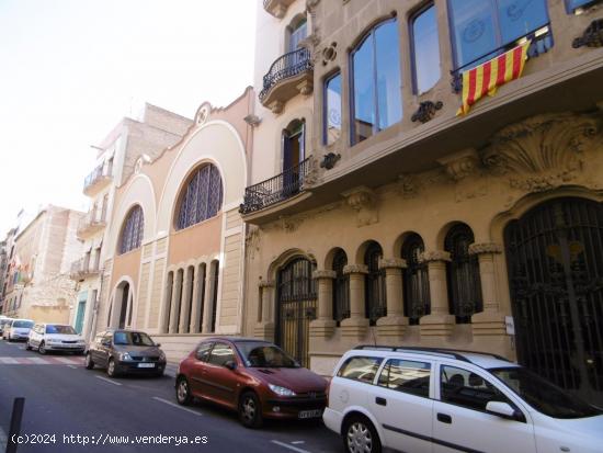 Local en alquiler de 450 m2 - TARRAGONA