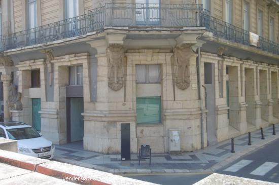 Local Comercial Céntrico ocupado anteriormente por oficinas bancarias - TARRAGONA