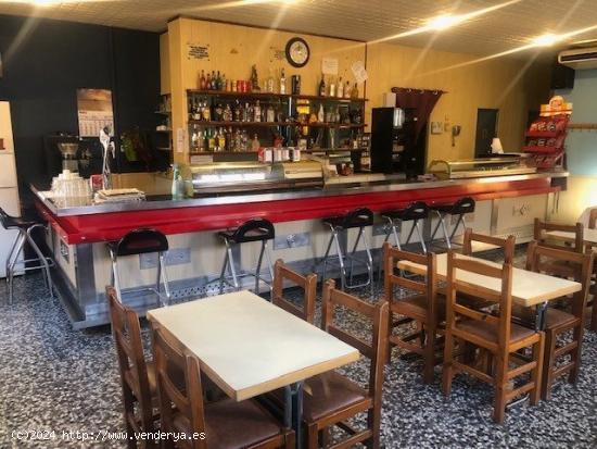 Local comercial (antiguo bar) en St Llatzer-Tortosa - TARRAGONA