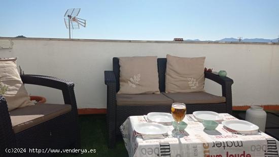 ATICO CON AMPLIA TERRAZA Y VISTAS ESPECTACULARES SIN ASCENSOR - MALAGA