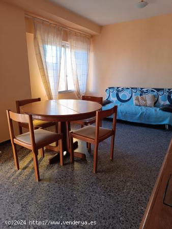 Apartamento tan solo 90mt de la playa y el Paseo Marítimo en el centro del Puerto Mazarron - MURCIA