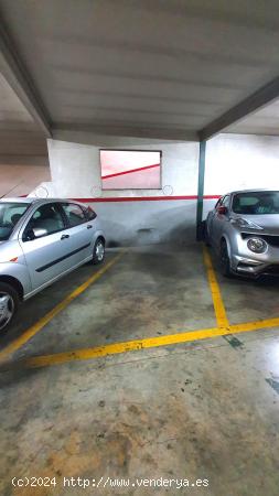 PLAZA DE PARKING EN LA CREU DE BARBERÀ - BARCELONA