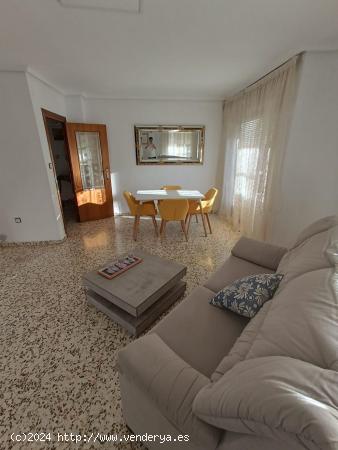 SE VENDE PISO ZONA FERIA - ALBACETE