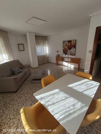 SE VENDE PISO ZONA FERIA - ALBACETE