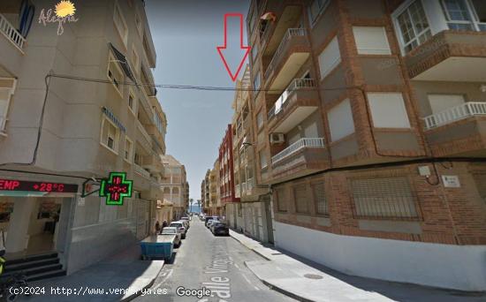  Fantástica vivienda en planta baja, 3 dormitorios a 100 metros de la Playa del Cura - ALICANTE 