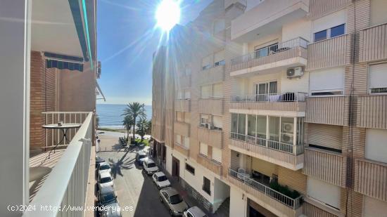  APARTAMENTO CON VISTAS AL MAR. 3 DORM. 2 BAÑOS  CON 118M2. A 100 METROS DE LA PLAYA. - ALICANTE 