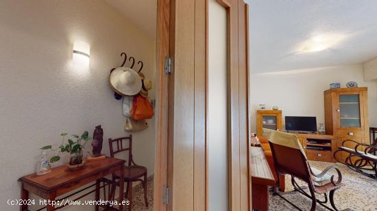 APARTAMENTO CON VISTAS AL MAR. 3 DORM. 2 BAÑOS  CON 118M2. A 100 METROS DE LA PLAYA. - ALICANTE