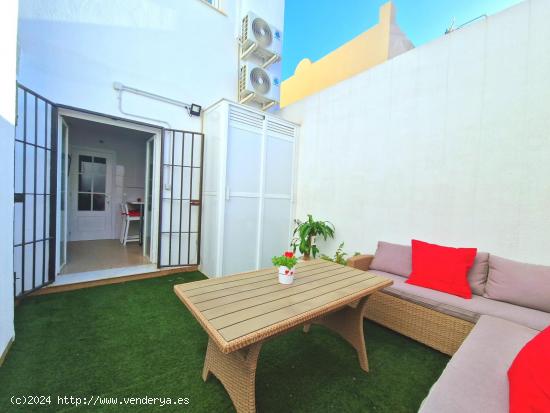 ¿Buscas una habitación cómoda para vivir CON TODOS LOS GASTOS INCLUIDOS? - CADIZ