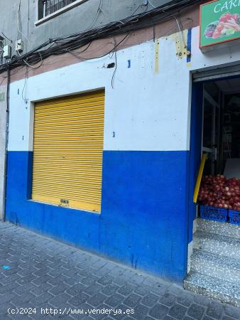 LOCAL COMERCIALDE 100M2 AL PRINCIPIO AV/ABARAN - MURCIA