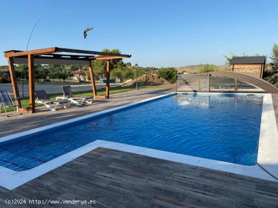 ESPECTACULAR CHALET IDIVIDUAL EN PARCELA DE 26.000 M2 - MADRID