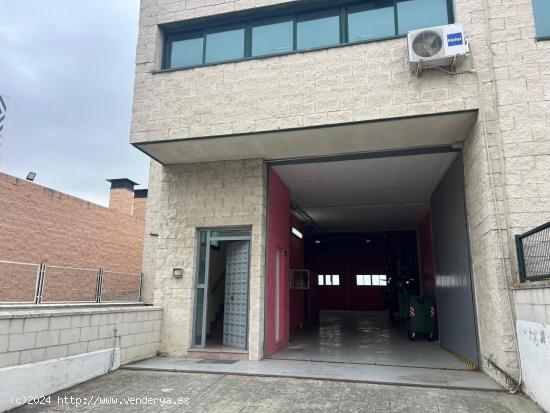 OPORTUNIDAD SE ALQUILA NAVE INDUSTRIAL DE 754 M2 - MADRID