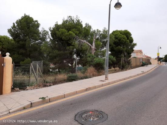 Ocasión, parcela urbanizable en el Rincón de Loix, Playa Levante Benidorm - ALICANTE