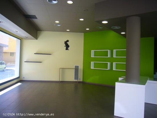 LOCAL -ZONA CLINICA- - TARRAGONA