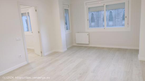 PRECIOSO PISO NUEVO A ESTRENAR, 3 habitaciones, 2 baños, cerca de SAGRADA FAMILIA - BARCELONA