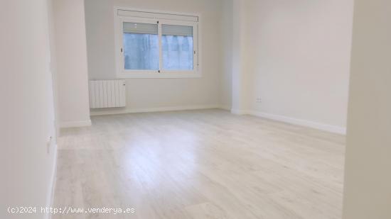 PRECIOSO PISO NUEVO A ESTRENAR, 3 habitaciones, 2 baños, cerca de SAGRADA FAMILIA - BARCELONA