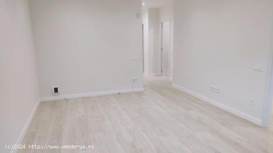 PRECIOSO PISO NUEVO A ESTRENAR, 3 habitaciones, 2 baños, cerca de SAGRADA FAMILIA - BARCELONA